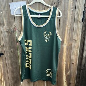 NBA Milwaukee, Bucks Green and Gold Basketball Jersey Size Large